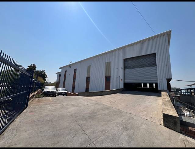 1,798M² WAREHOUSE TO LET IN STRIJDOMPARK